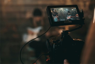 《陷入我们的热恋》-全集百度云资源「1080p/高清」云网盘下载